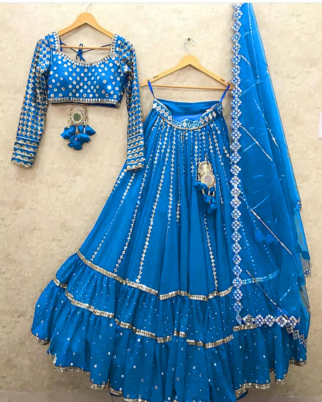 Blue Velvet Lehenga Choli Wedding Party Wear Lengha Choli Indian Bridal  Party Wear Ghagra Choli Indian Lahangas Bollywood Trending Dresses - Etsy  Finland